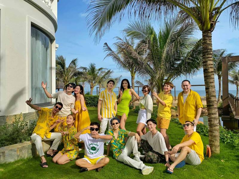 Hãy cùng Soka Media tìm hiểu Dresscode là gì? dresscode