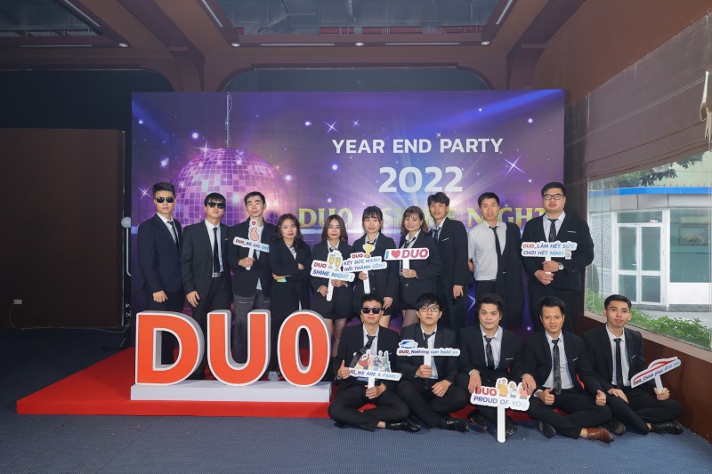 Thiết kế concept cho year end party