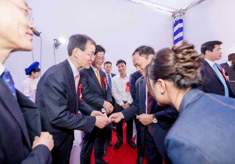 Tăng cường mối quan hệ với khách hàng và đối tác